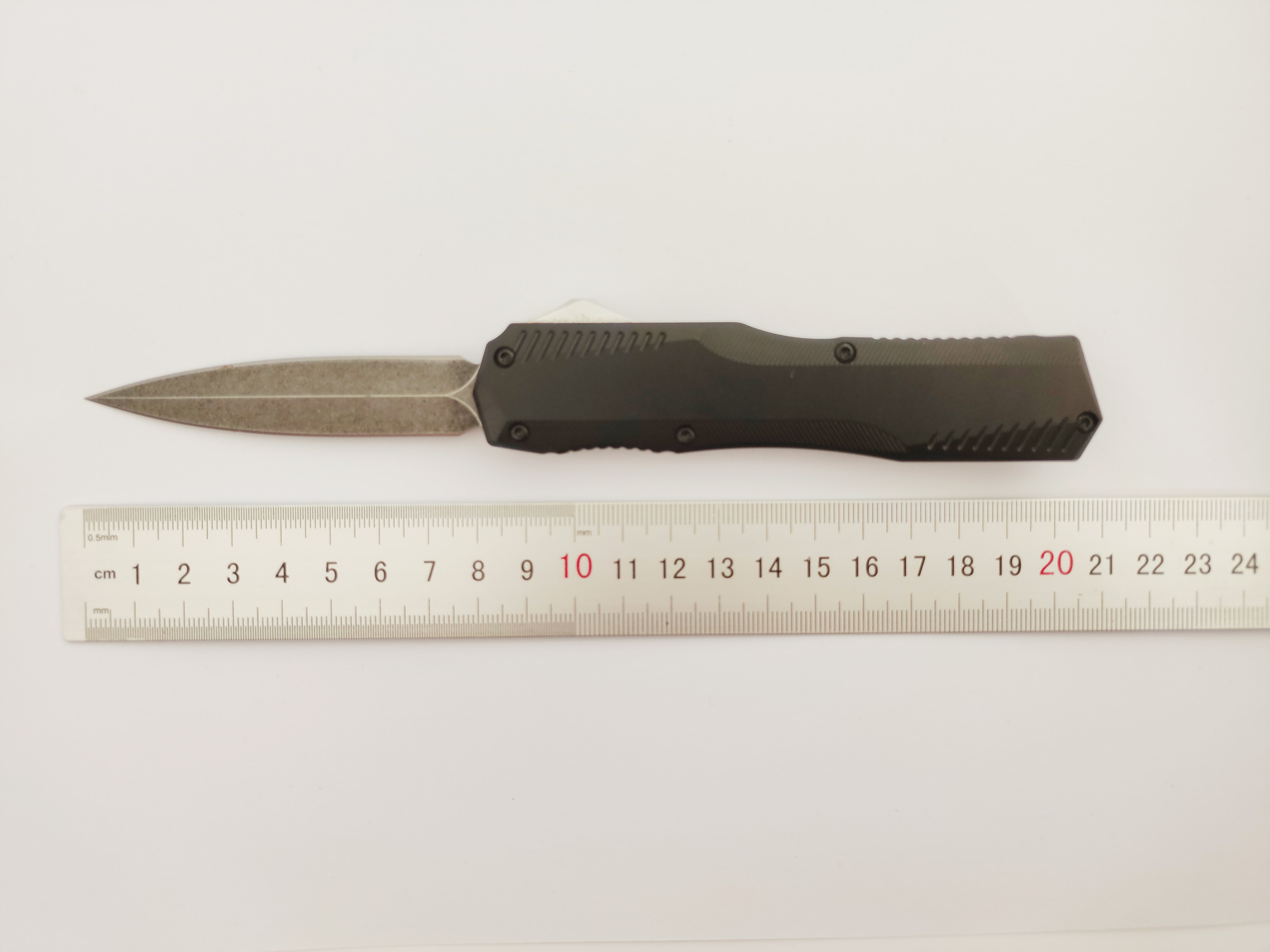 Kershaw D2 Steel Aluminum Handle Button Push Fast Opening And Close Security Fishing Straight Out Knife