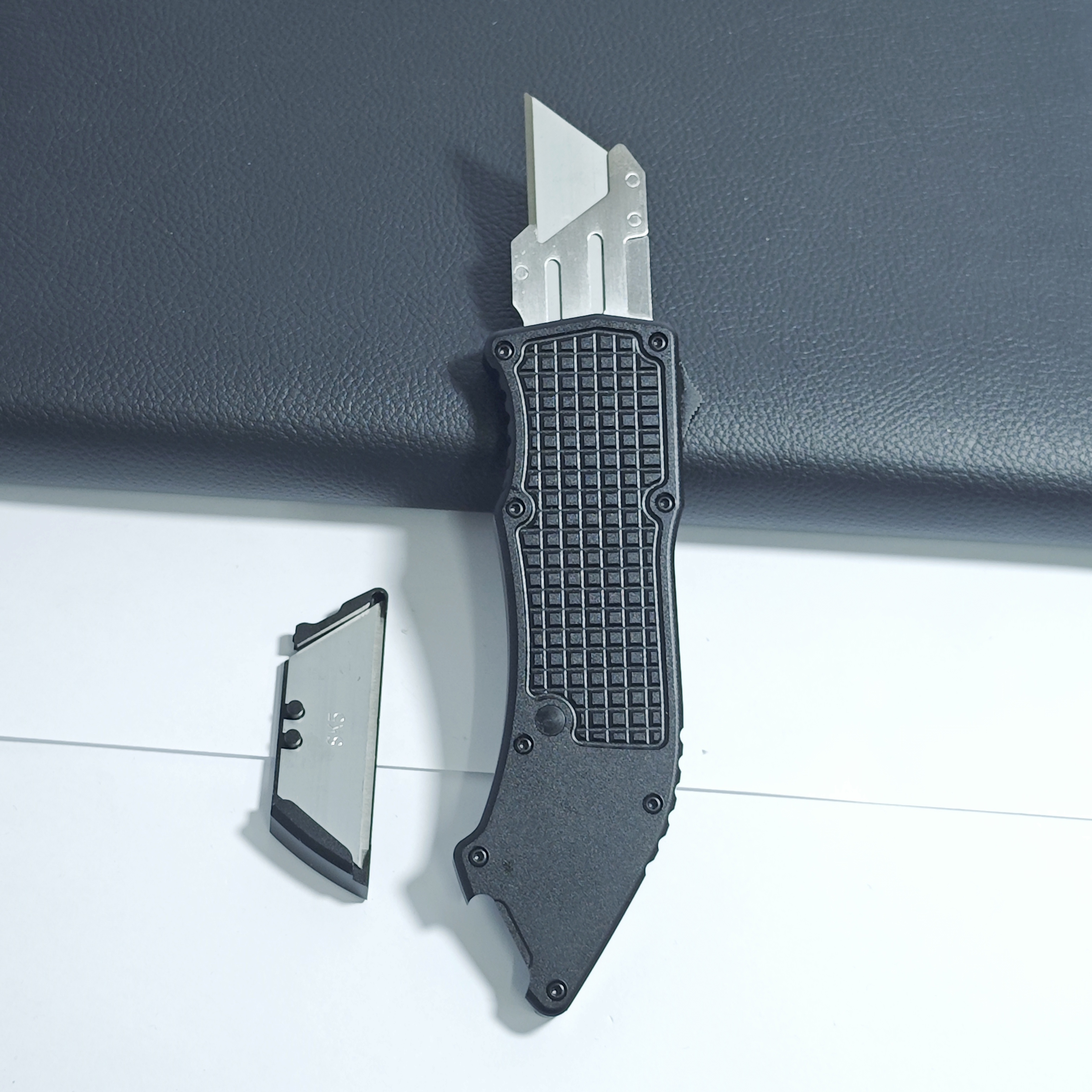 mmexport1766033031194