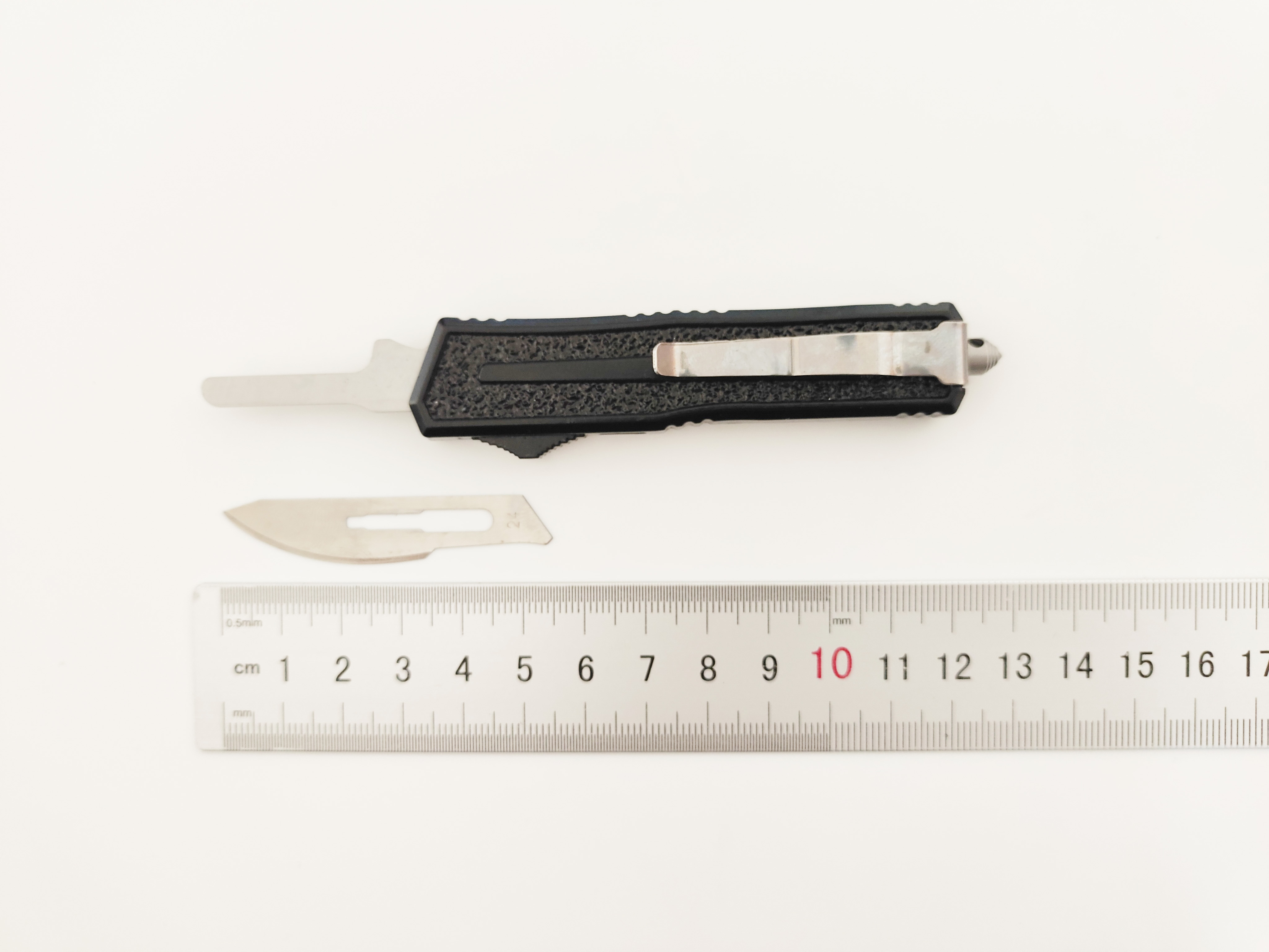 Folding Camping Outdoor Pocket Cutter Knife Auto Otf Retractable Tactical Otf Surgical Knife