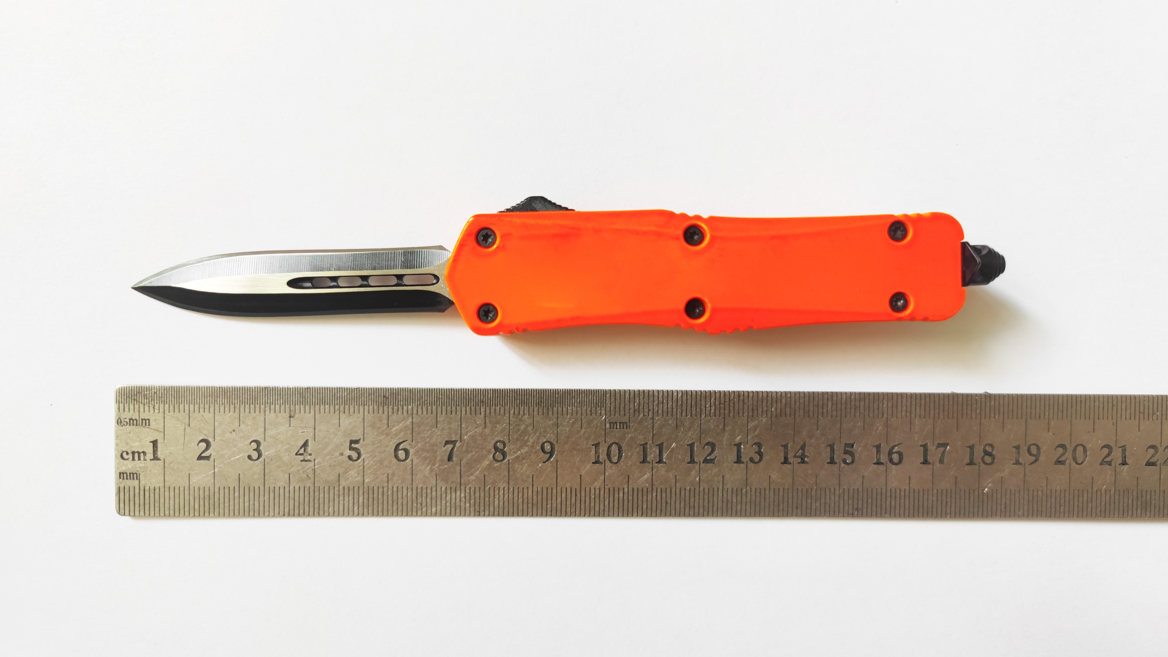 Tactical Knives Outdoor Camping Portable Foldable Hunting Otf Automatic Defense Knife