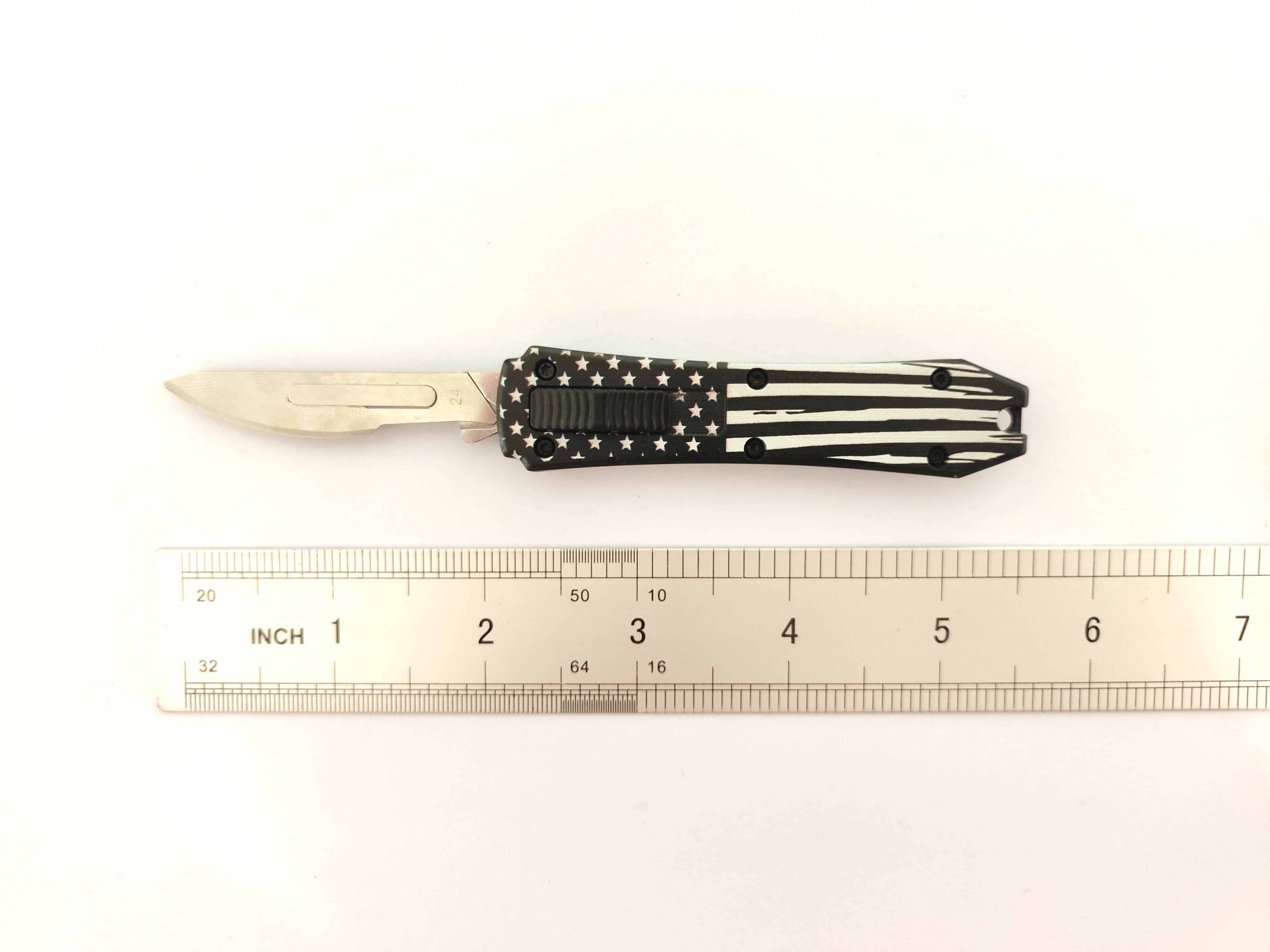 USA Hot Sale American Flag Mini Utility Auto Replaceable Otf Knife with 10 Pieces Replacement Blade