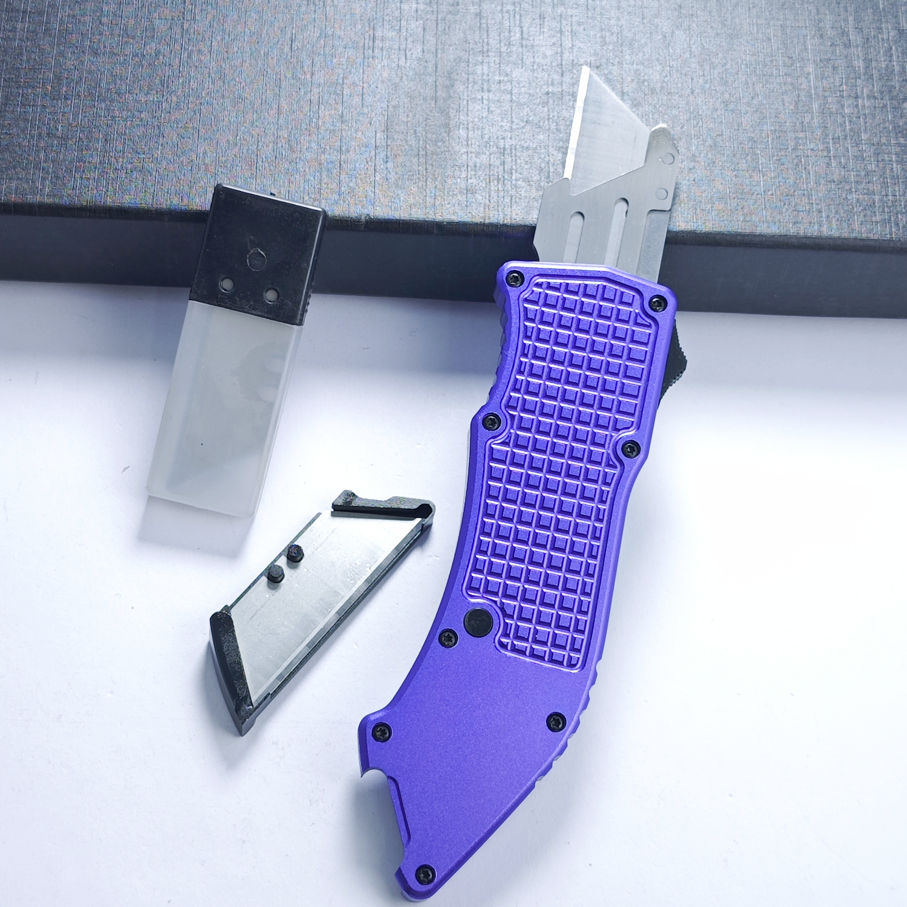 Camping Outdoor Pocket EDC Cutting Tool Box Cutter Hobby Knife Precision Auto Otf Folding Cutter Knife