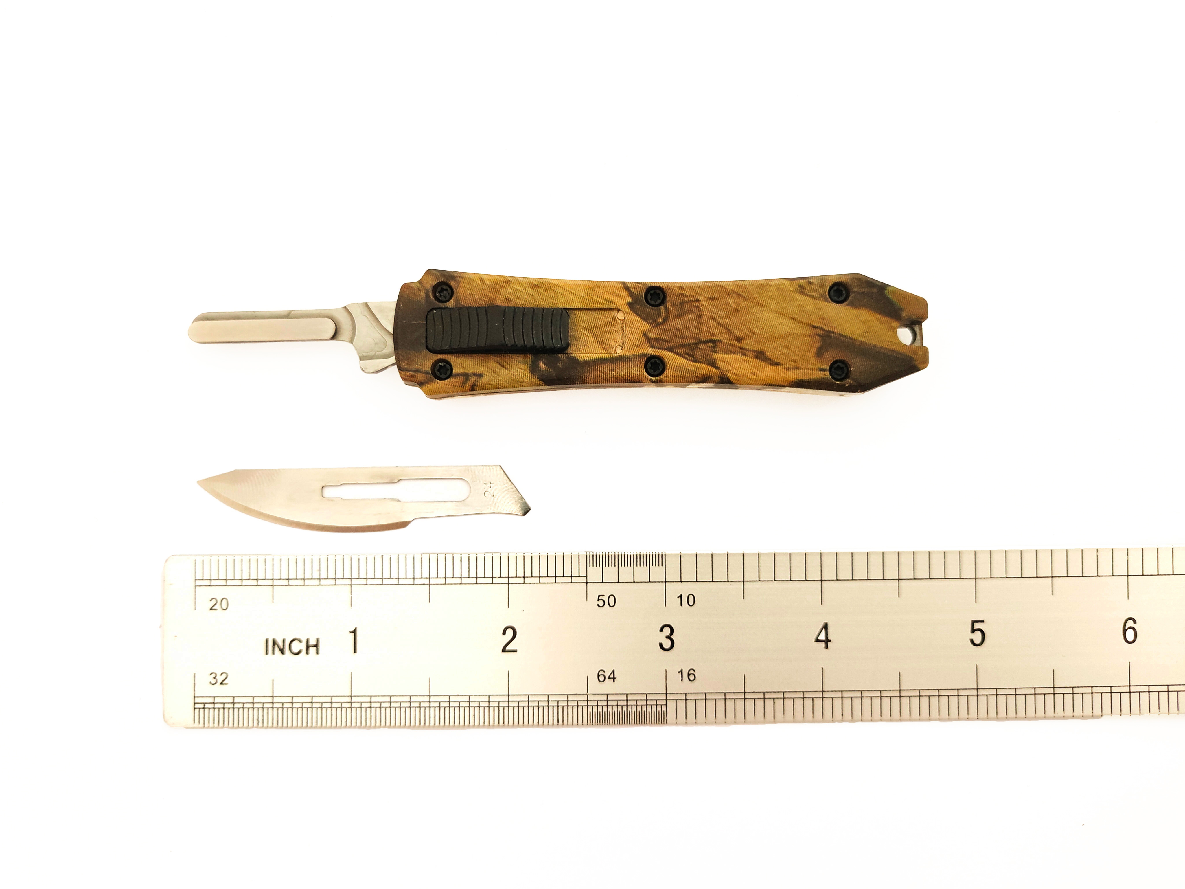 Outdoor Multifunctional Mini Pocket Replaceable Blade Auto Otf EDC Cutter Knife
