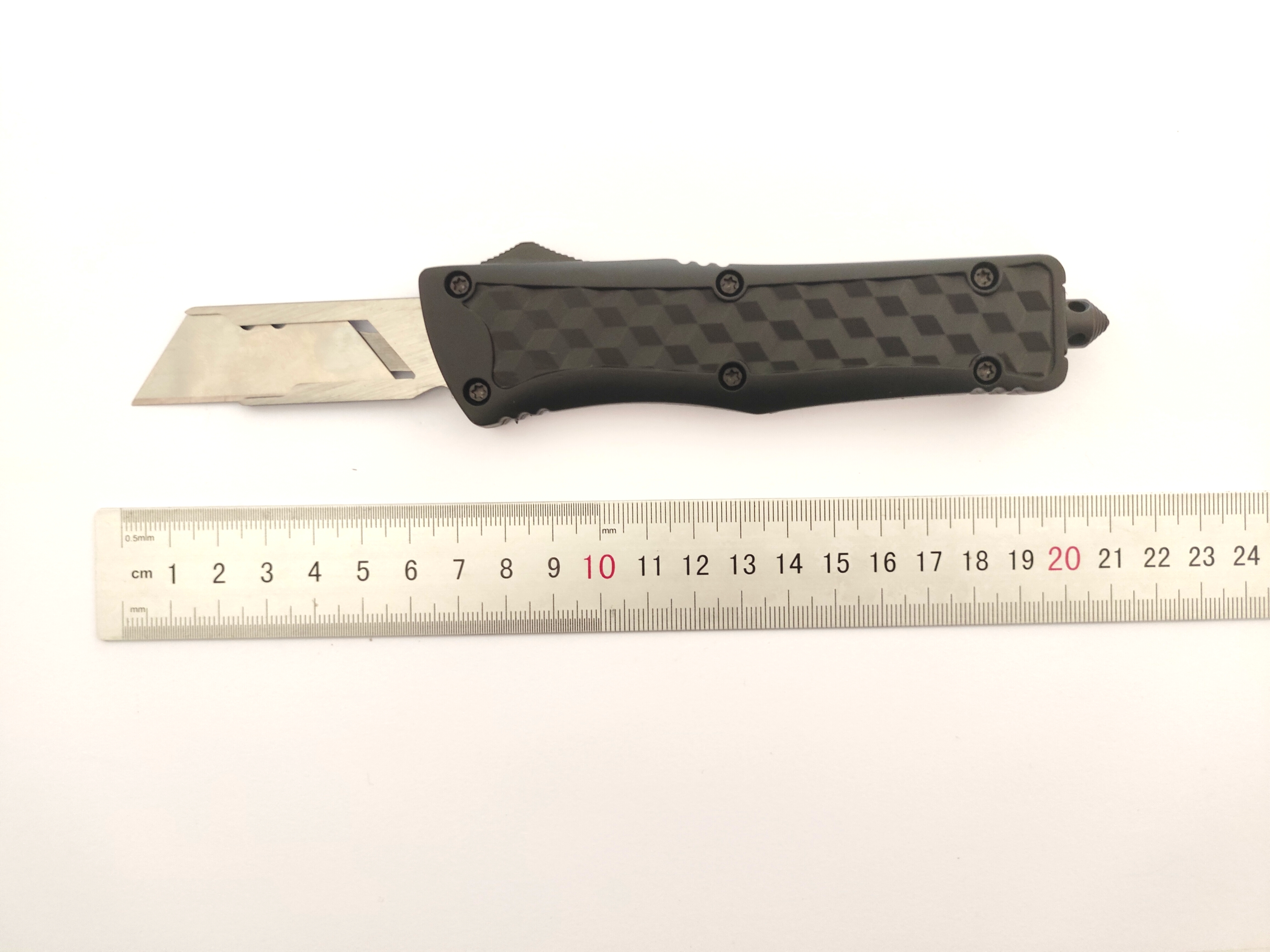 Large Folded Flick Razor Knife Zinc Aluminum Alloy Handle Auto Adjustable Blade Otf Replaceable Knife