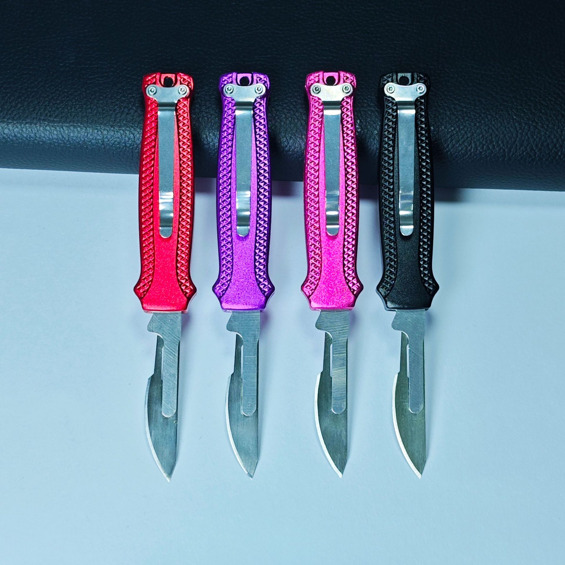 Hot Sale Aluminum Handle Art Knife Replaceable Blade Otf Automatic Utility Cutter Knife