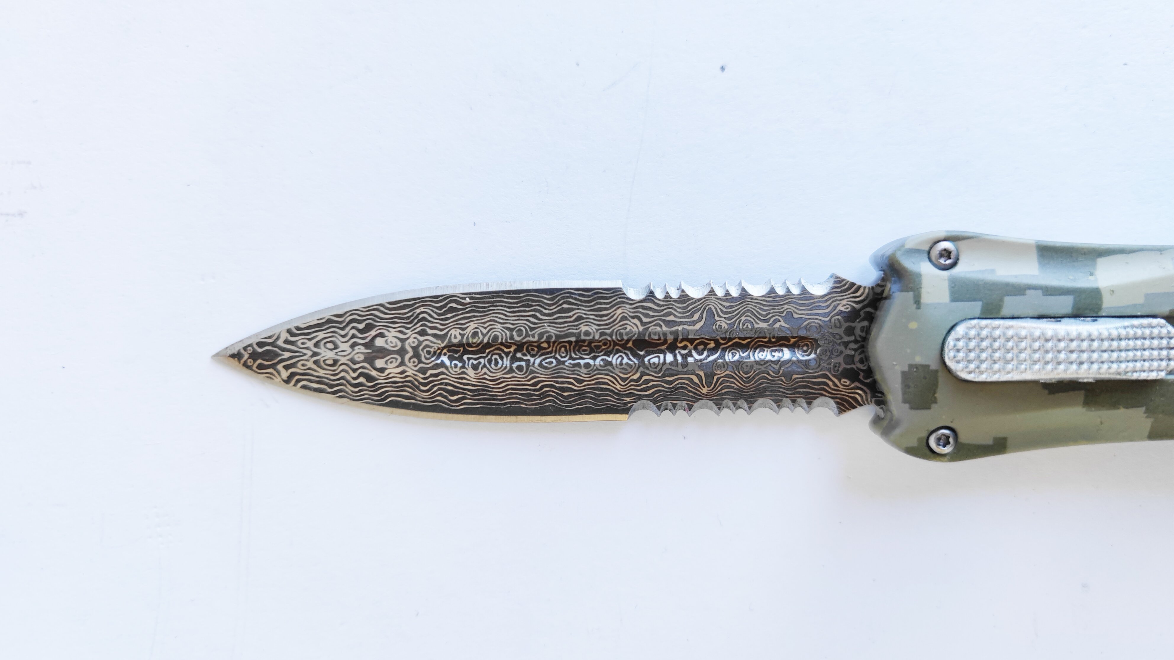 Serrated Edge Cutting Combat Self-Defense Carbon Fiber Inlay Otf Auto Automatic Tactical Knife