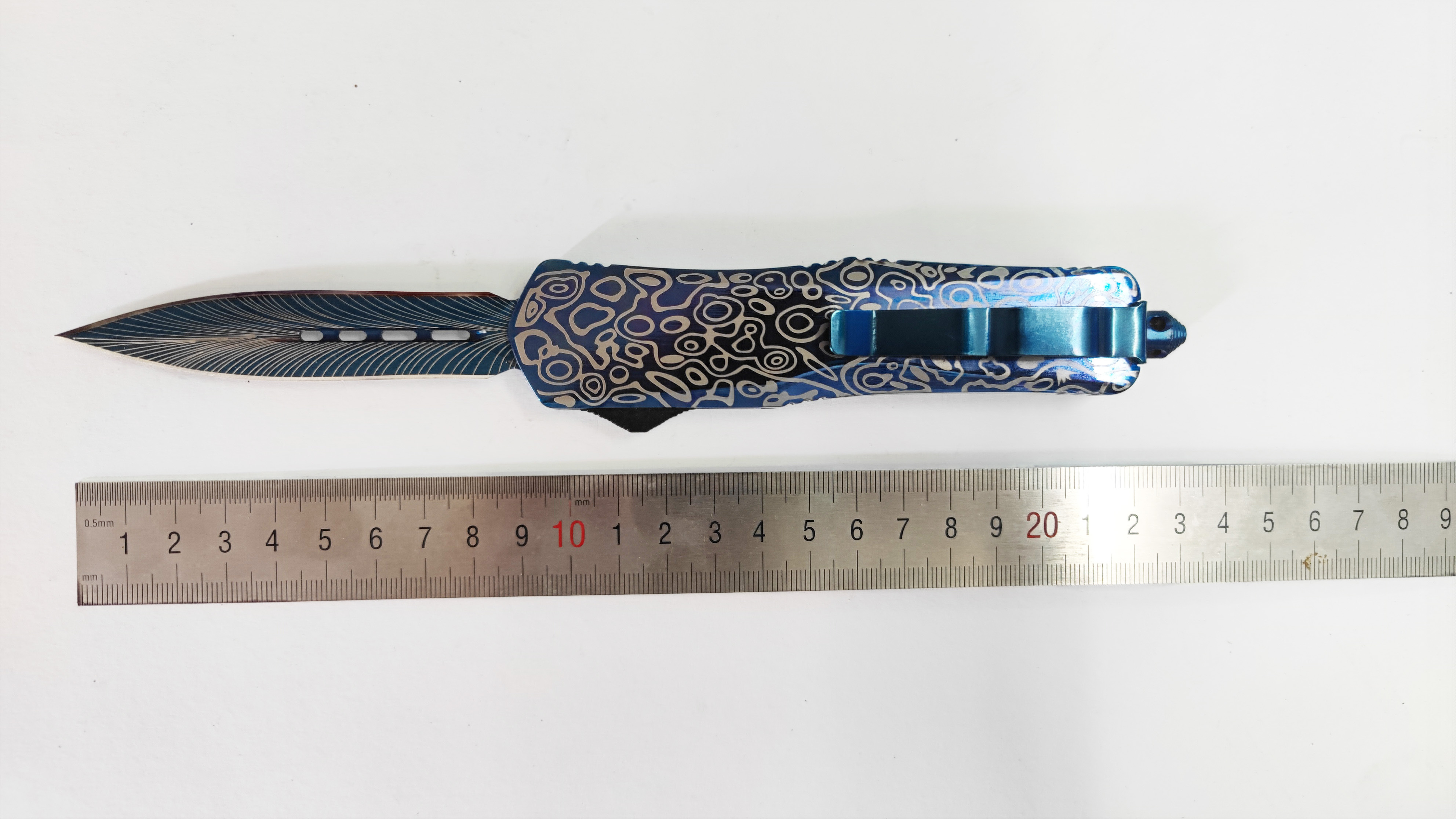 Blue Titanium Switch Blade Custom Sliding Knife Spear Knife Otf Hunting Automatic Knife