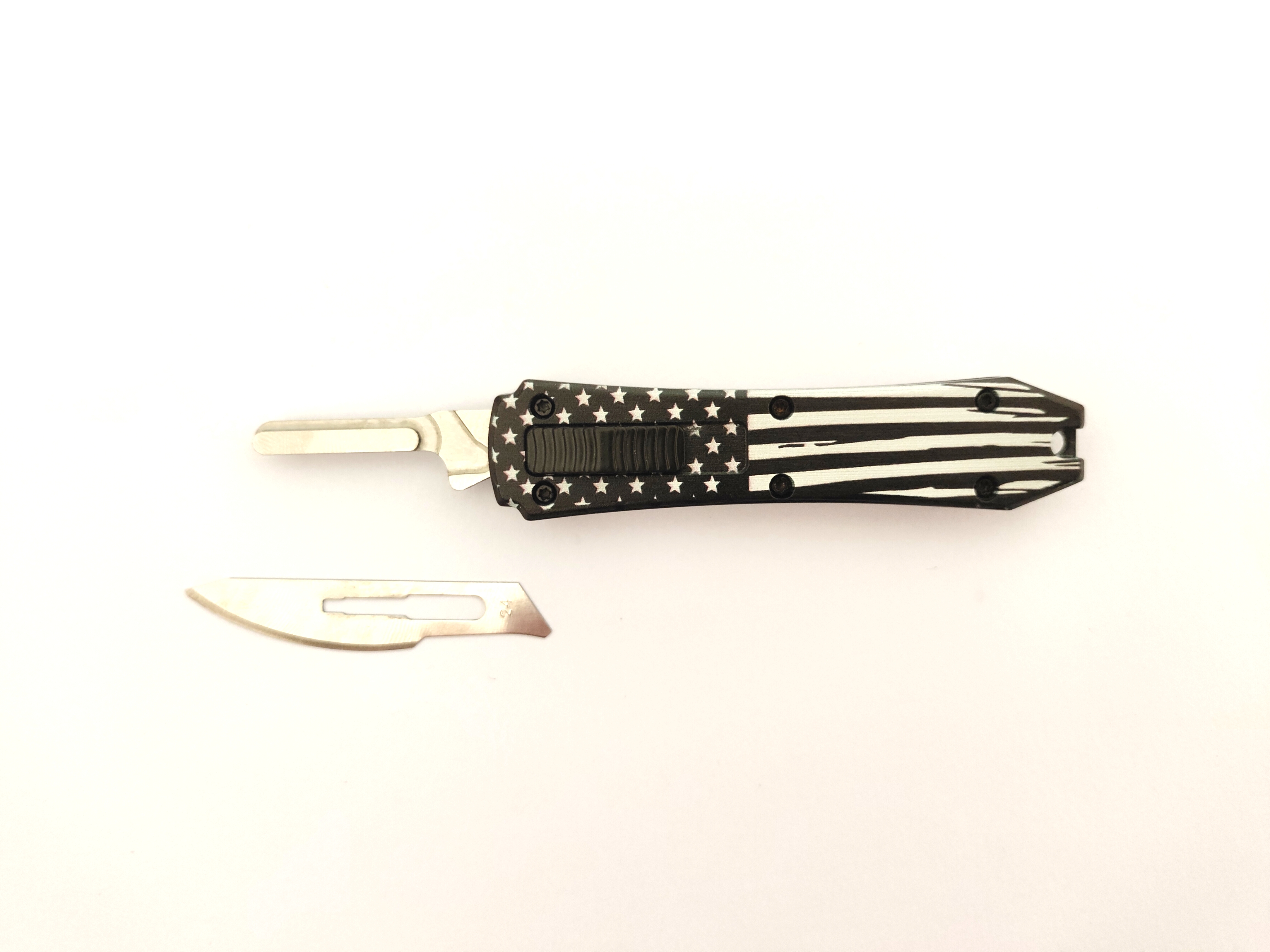 USA Hot Sale American Flag Mini Utility Auto Replaceable Otf Knife with 10 Pieces Replacement Blade