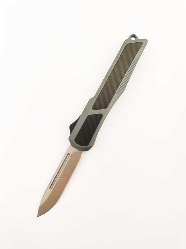 High Quality Steel Blade Carbon Fiber EDC Portable Folded Automatic Sliding Blade Knife