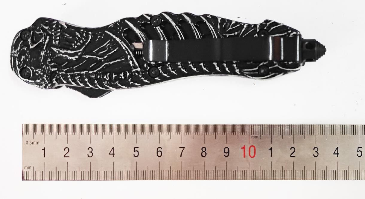 Pewter Gray Grim Reaper Novelty Skull Stonewash Spring Assisted Defender Clip Point Auto OTF Knife