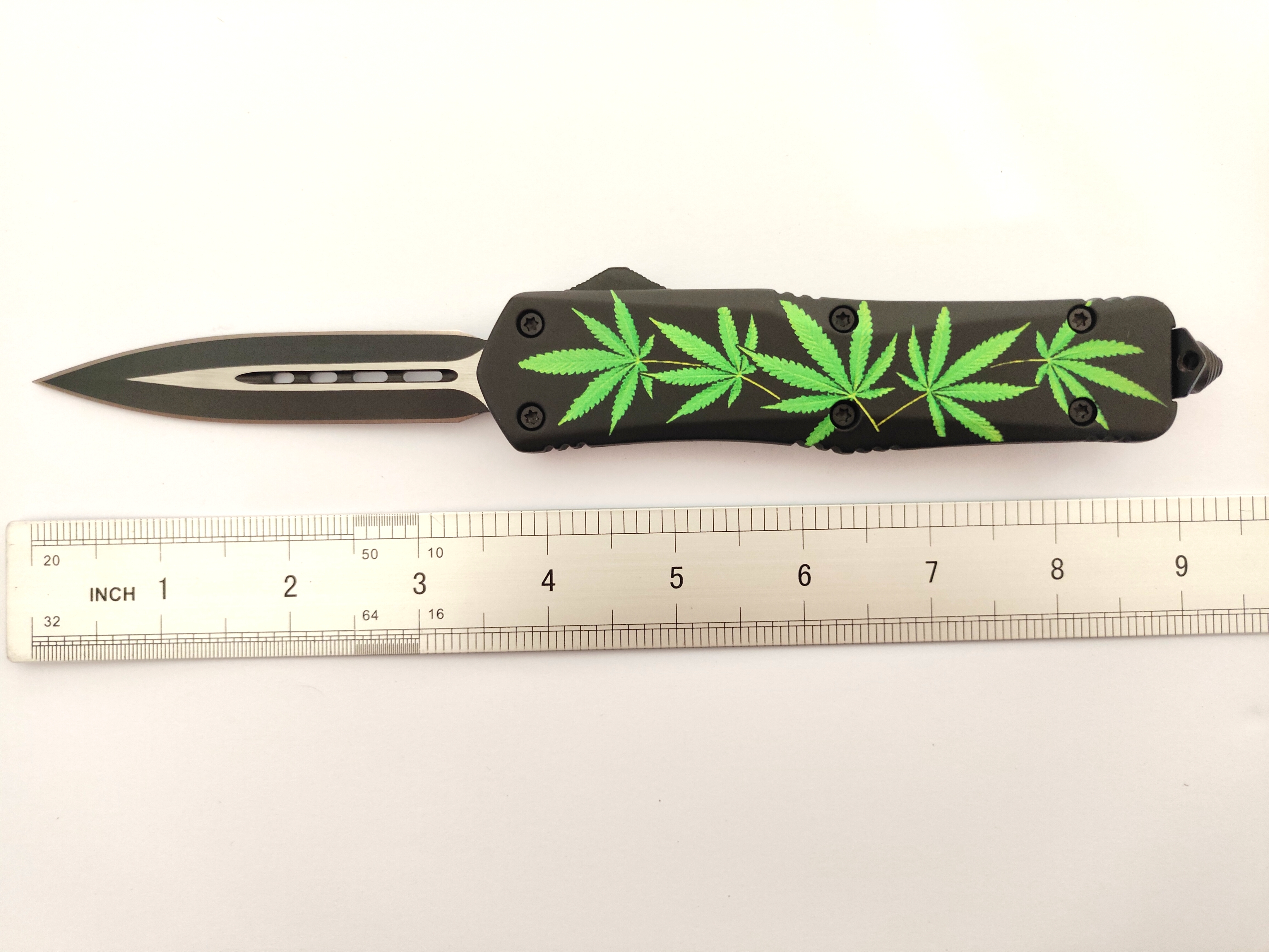 Green Leaf Steel Blade Automatic Spear Point Double Action Out The Front Straight Out Knives