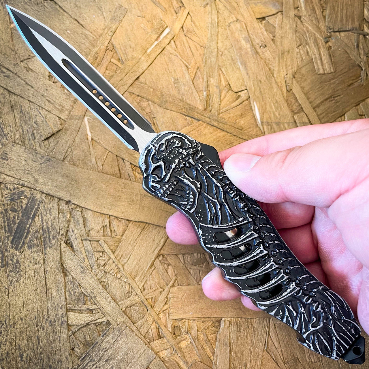 Pewter Gray Grim Reaper Novelty Skull Stonewash Spring Assisted Defender Clip Point Auto OTF Knife