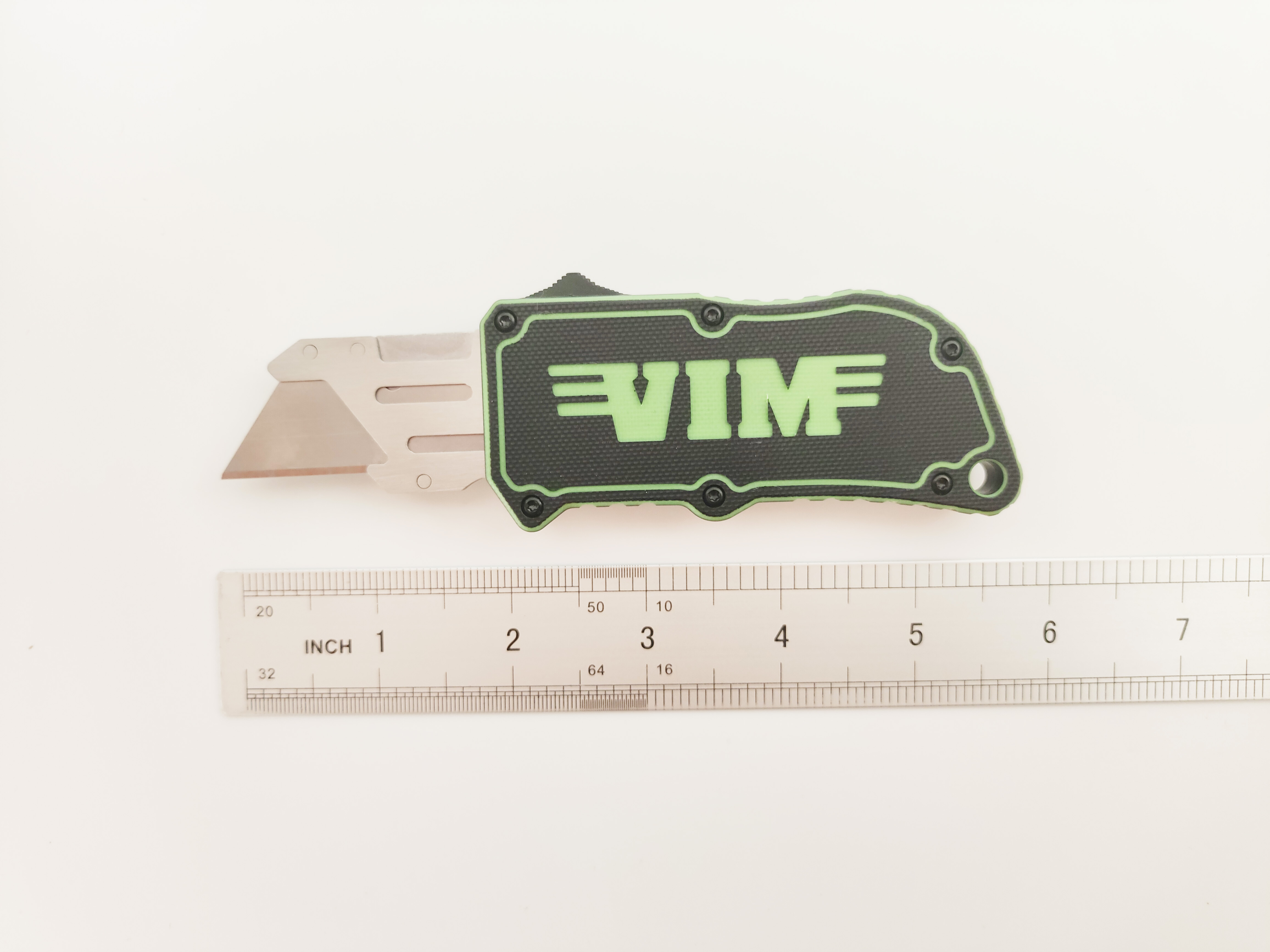Heavy Duty OTF Utility Knife Manufacturer | Retractable Sliding Box Cutter for Wholesale